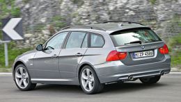 Универсал среднего класса БМВ 3-й серии в кузове Е91 выпускался с 2005 года и до 2012 года пока не был сменен обновленным BMW F31