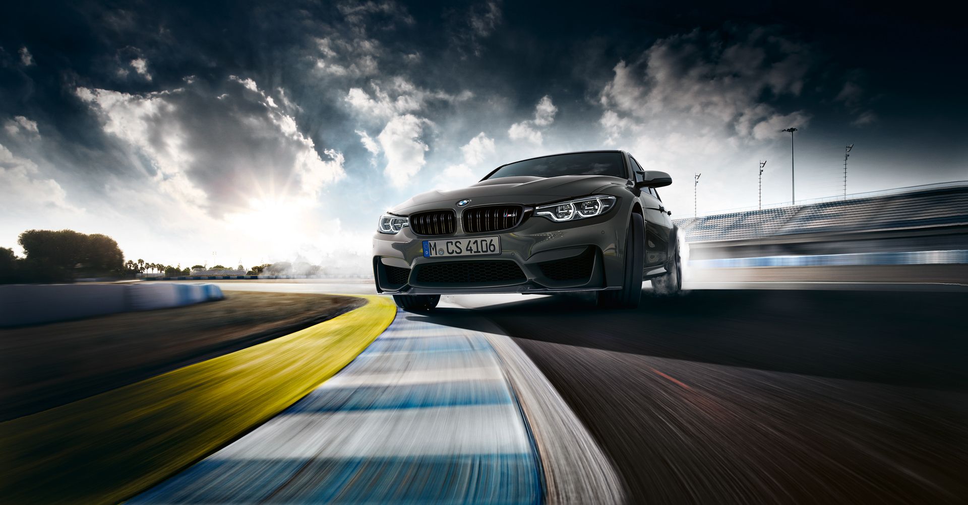 Фото BMW M3 CS и обои с Мировая премьера новой BMW M3 CS 