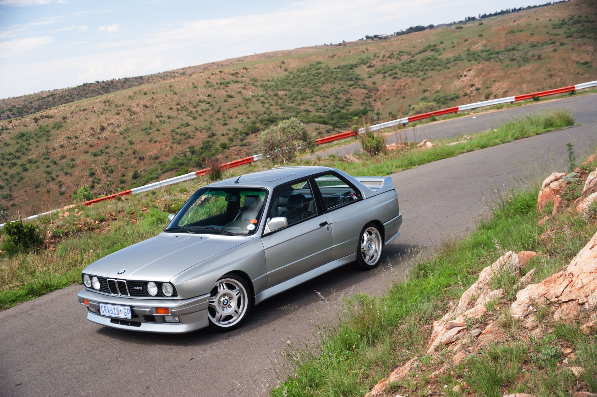 Тест драйв BMW E30 M3, 325iS, 333i