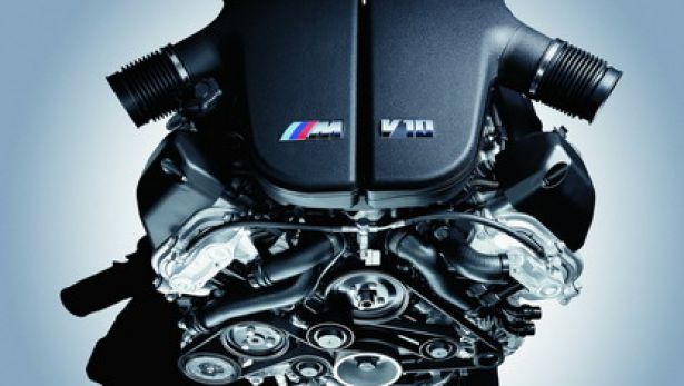 Серийные двигатели BMW (таблица)