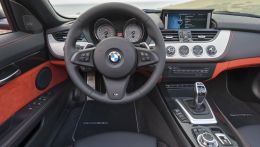 2013-bmw-z4-interior-09.jpg