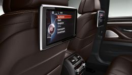 2013-bmw-5-series-facelift-interior-01.jpg