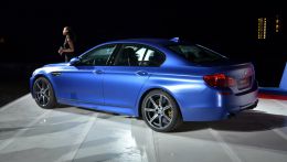 BMW-M5-F10-LCI-Frozen-Blue-Competition-Paket-